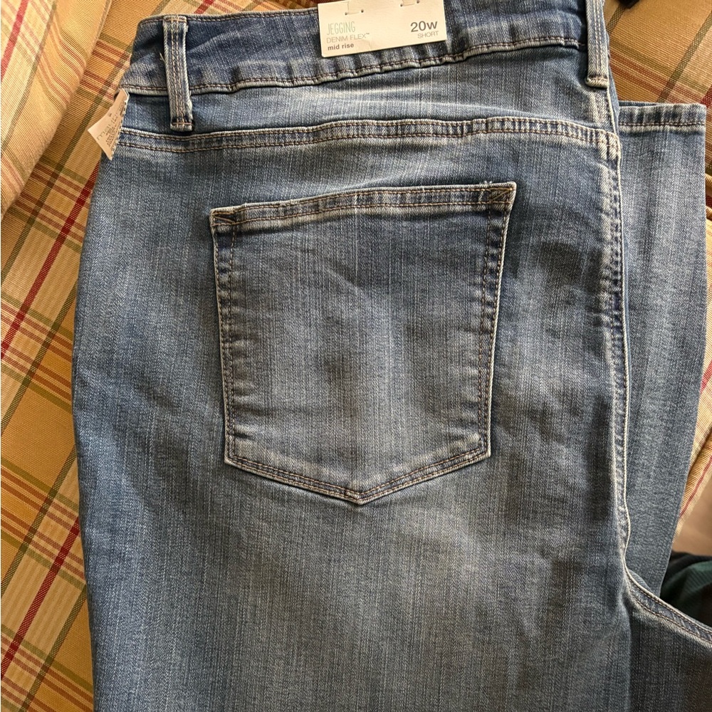 Maurices Light Blue Denim Jeggings
